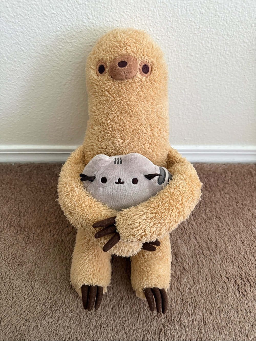 Pusheen Beige Sloth Plush Holding Gray Removable Pusheen Cat 18”